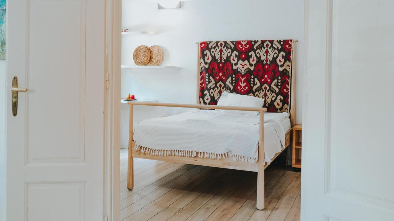 Salon Apartment In Dorcol Historical Belgrado Esterno foto