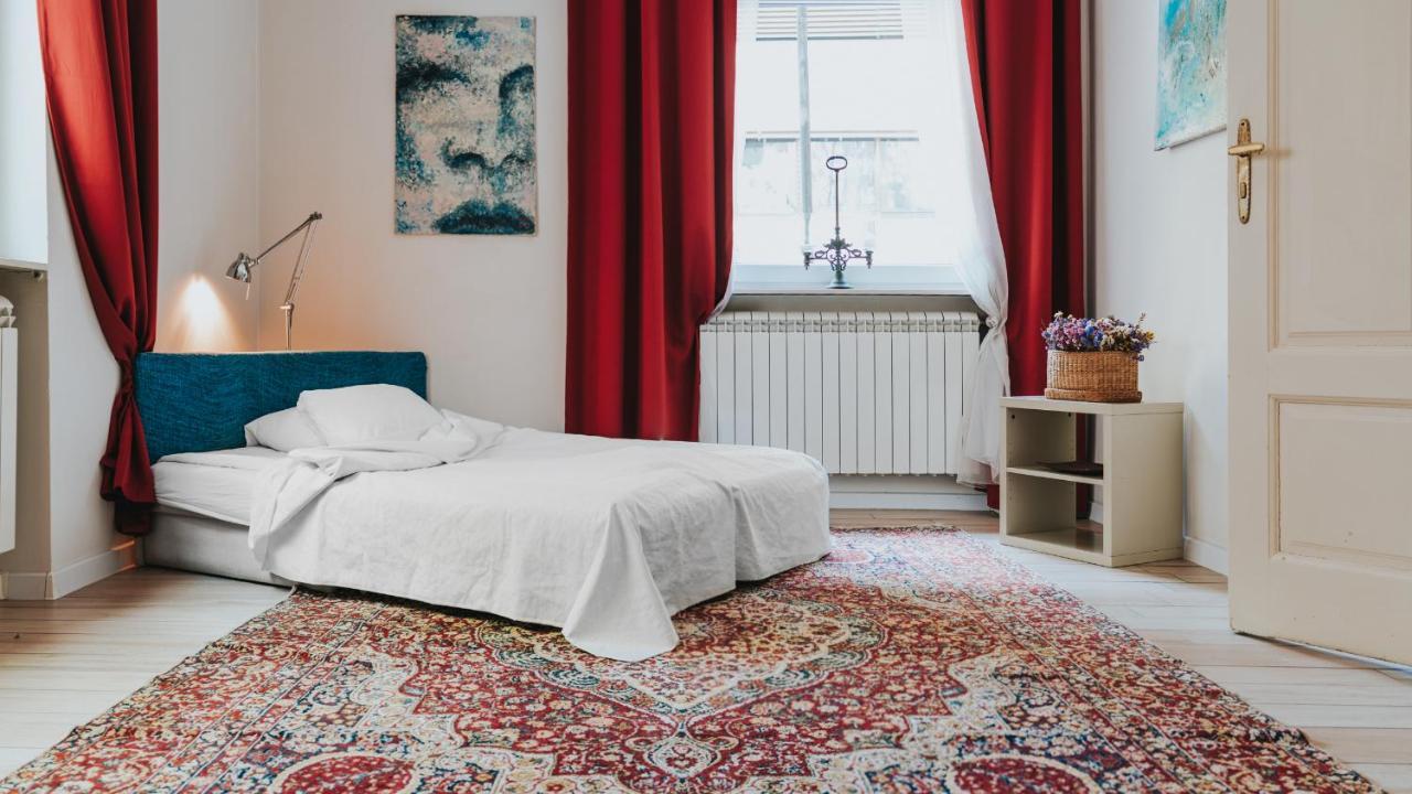 Salon Apartment In Dorcol Historical Belgrado Esterno foto