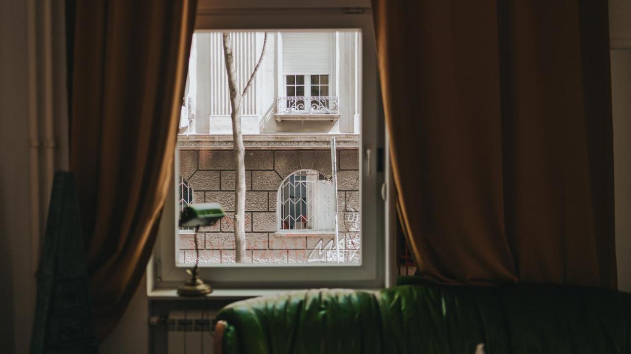 Salon Apartment In Dorcol Historical Belgrado Esterno foto